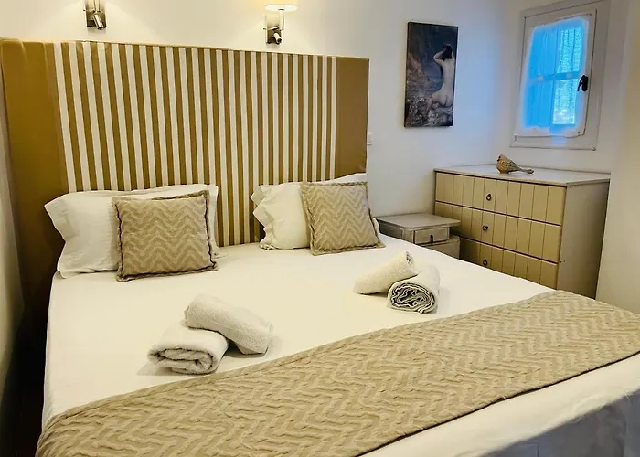 Navy Blue * Ornos (Mykonos)