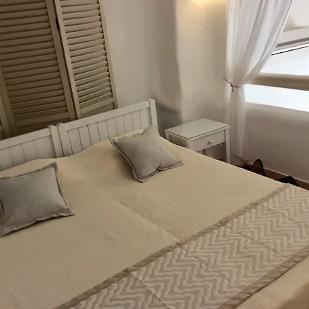 Navy Blue Apartman